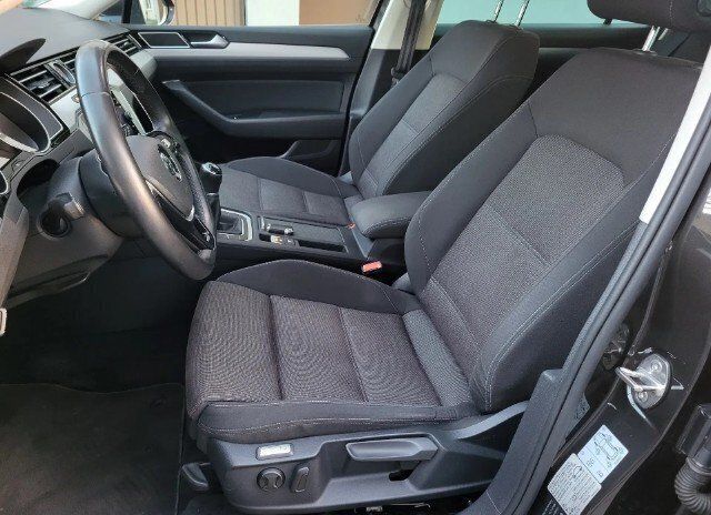 Gebraucht VW Passat Comfortline 150 PS (110 kW) 2017 Grau Kombi