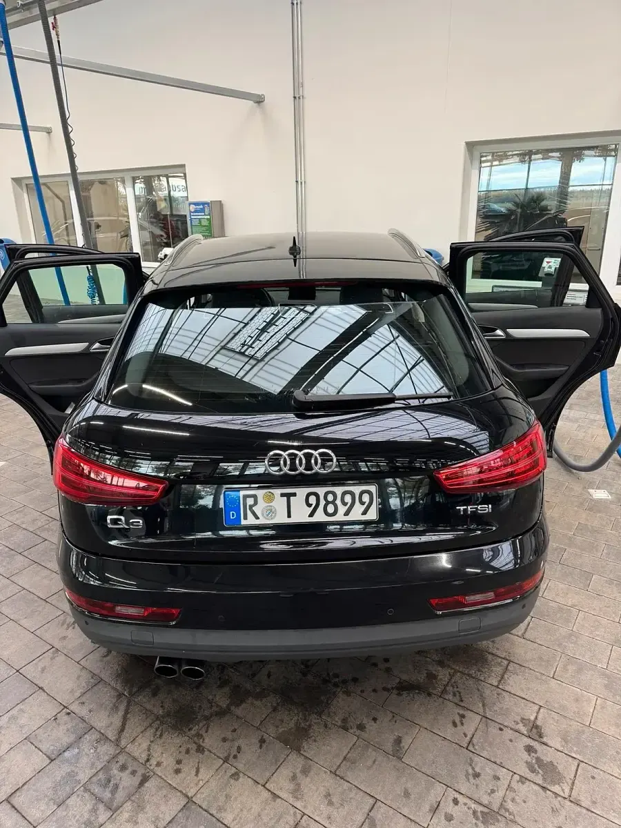 Używany Audi Q3 150 KM (110 kW) 2018 Czarny SUV