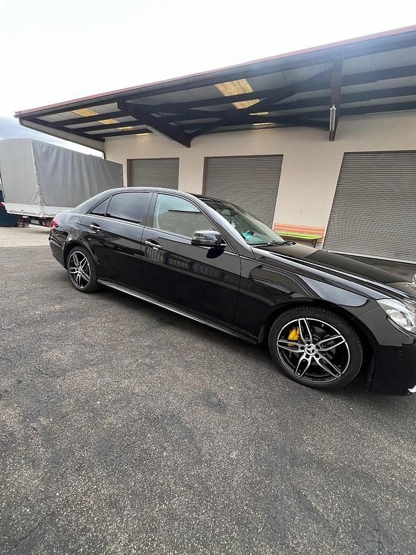 Gebraucht Mercedes 300 2013 Grün Limousine