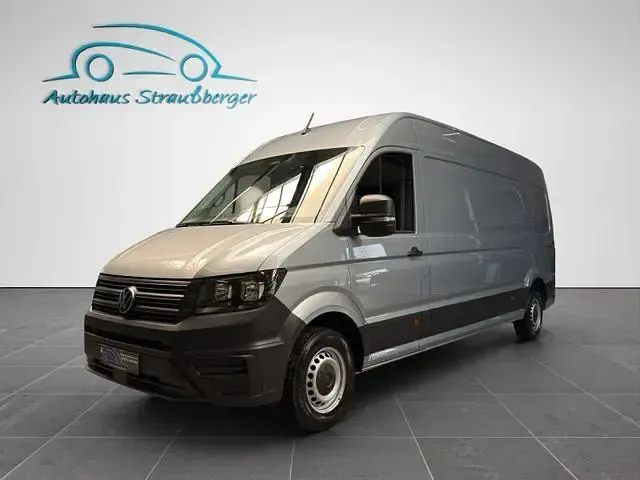 Gebraucht VW Crafter 140 PS (102 kW) 2025 Silberkeine angabe Van