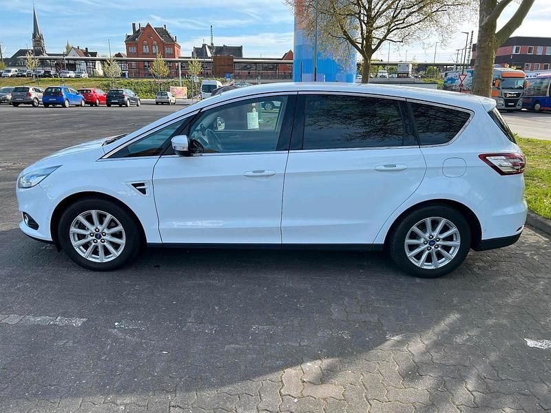 Gebraucht Ford S-MAX S 210 PS (154 kW) 2015 Weiß Van / Kleinbus