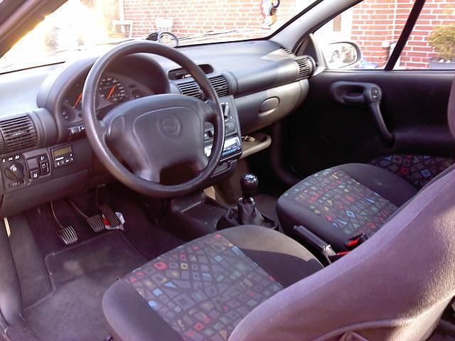 Gebraucht Opel Tigra 122 PS (89 kW) 1997 Blau metallic Coupé