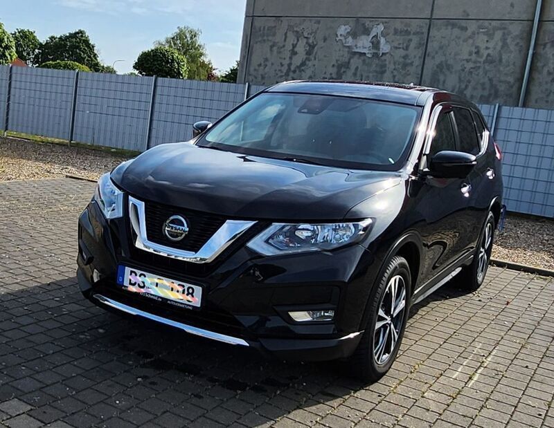 Schwarz Gebraucht 2021 Nissan X-Trail N-Way SUV | 22.990 € - Bild 1/4