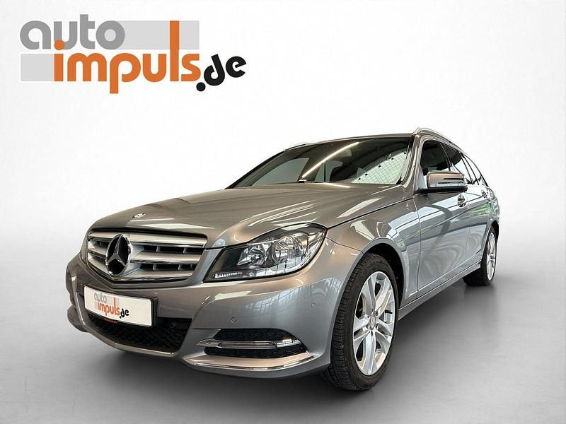 Gebraucht Mercedes C180 Avantgarde 156 PS (114 kW) 2014 Silber Kombi