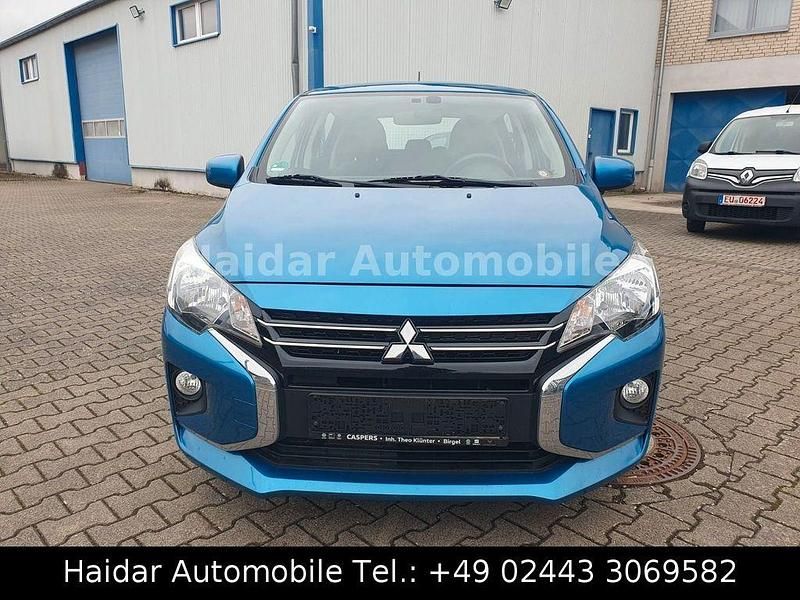 Gebraucht Mitsubishi Space Star Basis 71 PS (52 kW) 2020 Blau Kleinwagen