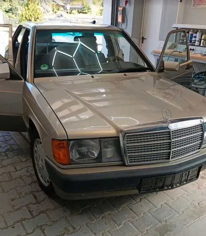 Gebraucht Mercedes 190 90 PS (66 kW) 1991 Grau Limousine