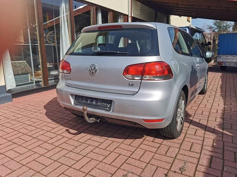 Gebraucht VW Golf VI 102 PS (75 kW) 2009 Grau Kleinwagen