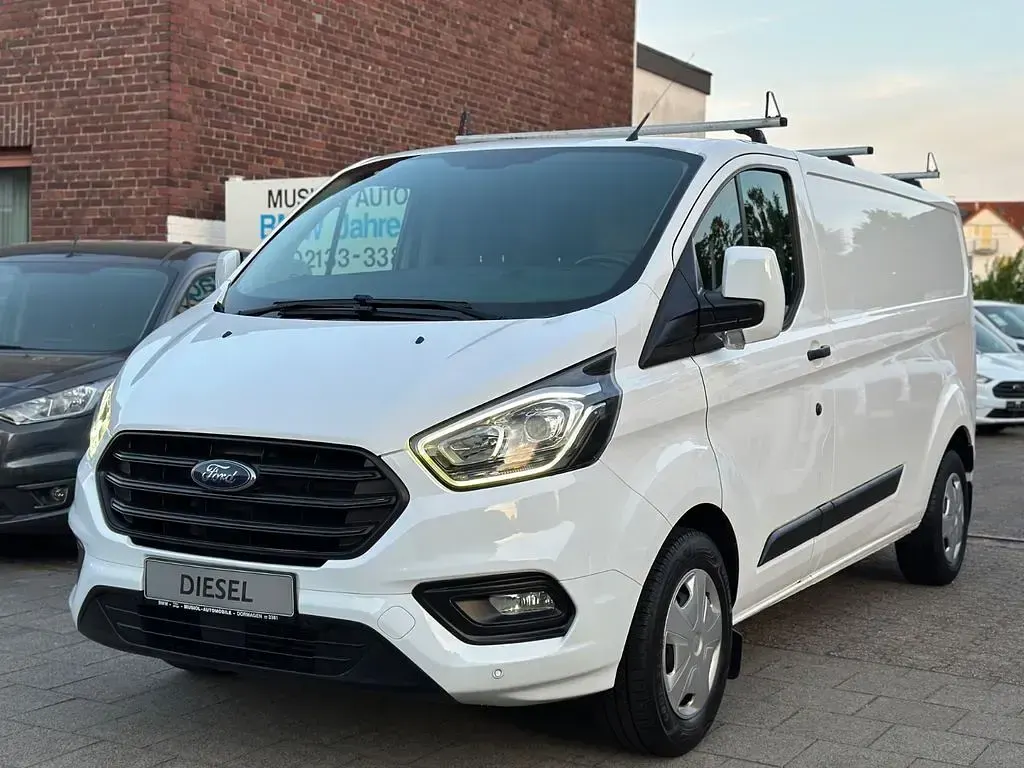 Gebraucht Ford Transit Custom 105 PS (77 kW) 2018 Weiß Van / Kleinbus