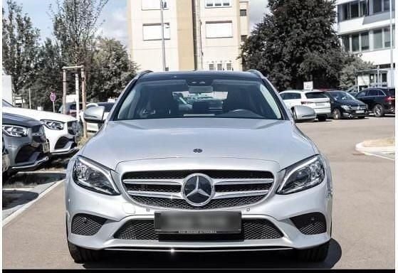 Silber Gebraucht 2019 Mercedes C300 Kombi | 24.000 € (Superpreis) - Bild 1/4