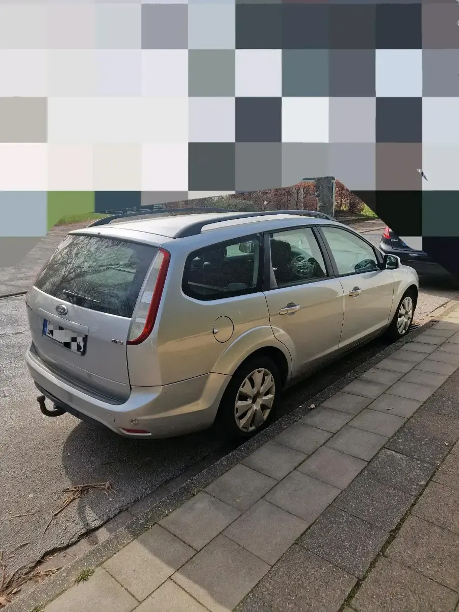 Gebraucht Ford Focus 109 PS (80 kW) 2009 Silber Kombi