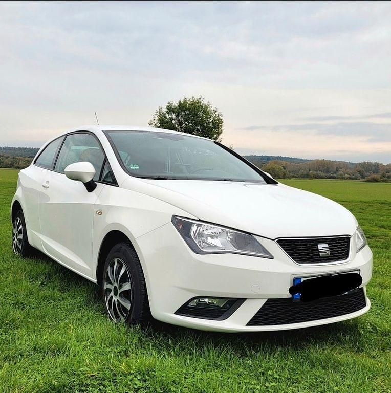 Weiß Gebraucht 2014 Seat Ibiza SC Style Kleinwagen | 4.700 € (Fairer Preis) - Bild 1/4
