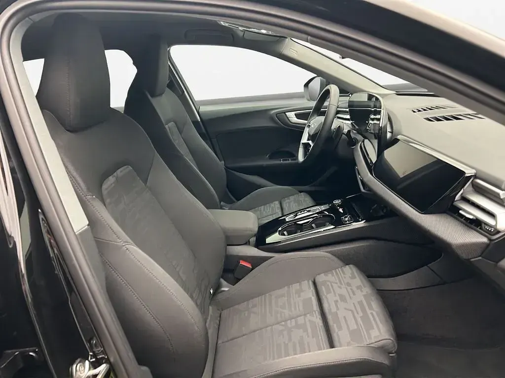 Gebraucht Audi A5 Sport 299 PS (219 kW) 2025 Mythosschwarz metallic Kombi