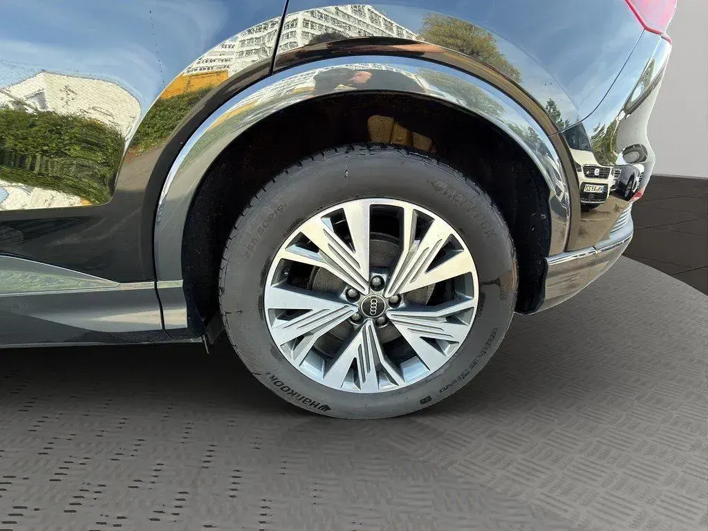 Gebraucht Audi Q4 e-tron Advanced 194 kW (265 PS) 2023 Mythosschwarz metallic SUV