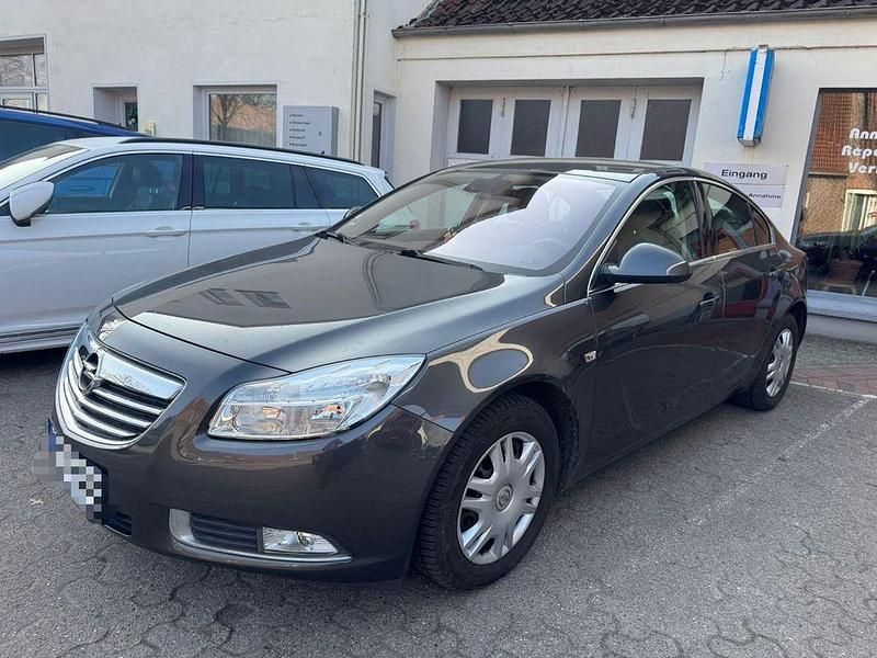 Gebraucht Opel Insignia Edition 140 PS (102 kW) 2009 Grau Limousine