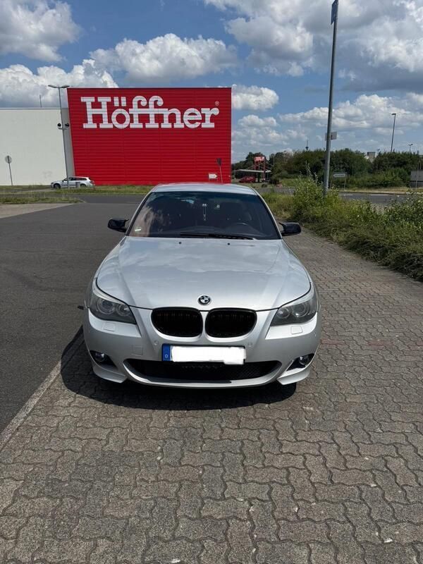 Silber Gebraucht 2006 BMW 525 M Sport Limousine | 5.000 € (Fairer Preis) - Bild 1/4