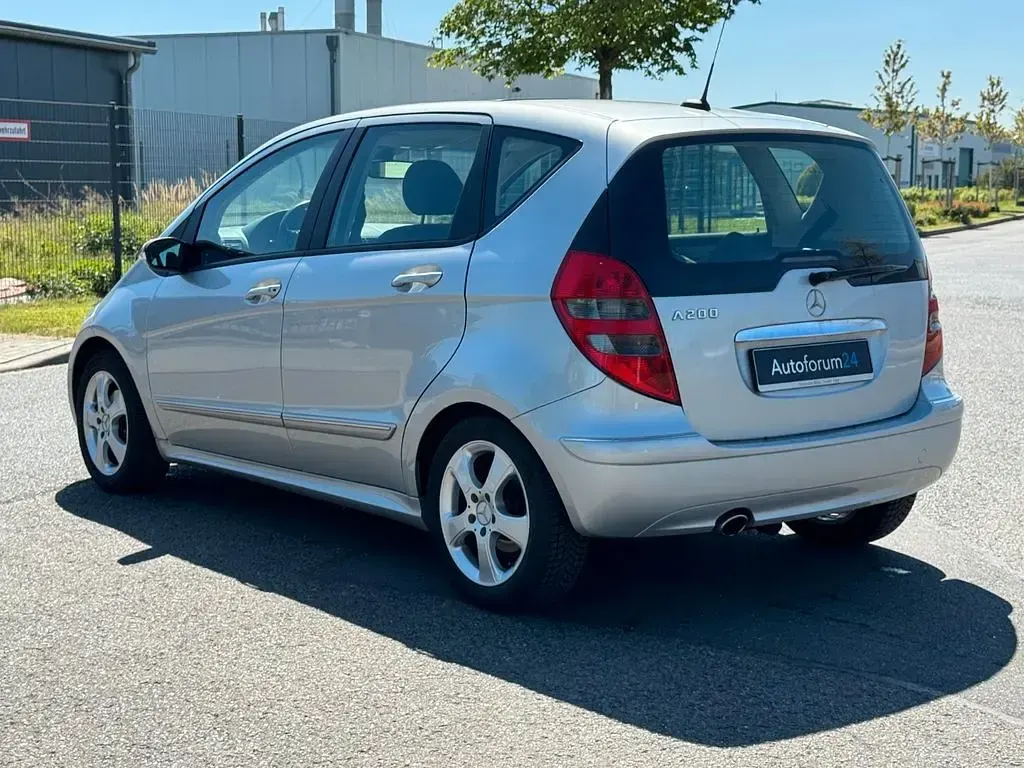 Gebraucht Mercedes A200 136 PS (100 kW) 2004 Silber Van / Kleinbus