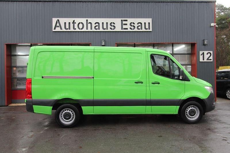 Gebraucht Mercedes Sprinter 163 PS (119 kW) 2018 Gruen Van