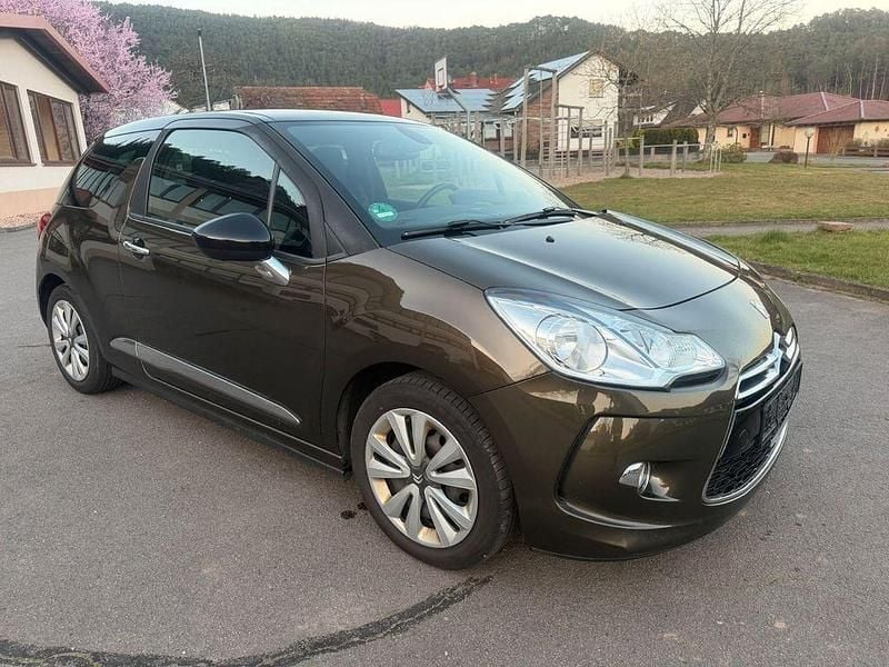 Gebraucht Citroën DS3 So Chic 92 PS (67 kW) 2014 Grün Kleinwagen