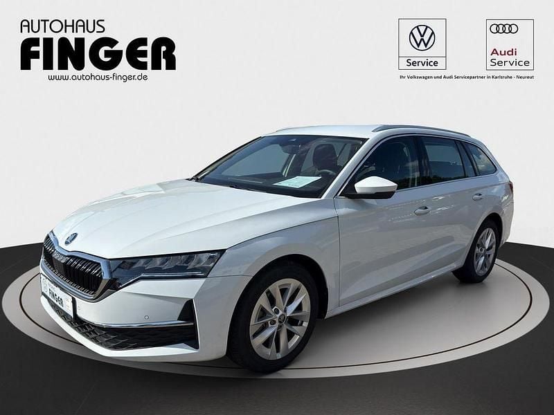 Weiß Gebraucht 2025 Skoda Octavia Selection Kombi | 31.990 € (Fairer Preis) - Bild 1/4