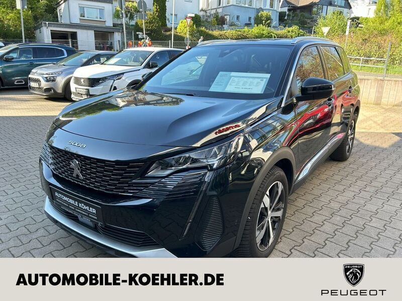 Perla nera schwarz (metallic) Gebraucht 2023 Peugeot 5008 Allure Van / Kleinbus | 32.900 € (Etwas zu teuer) - Bild 1/4