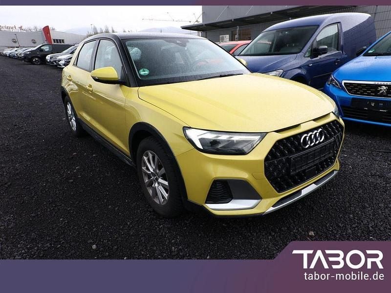 Gebraucht Audi A1 Comfort 95 PS (69 kW) 2020 Gelb SUV