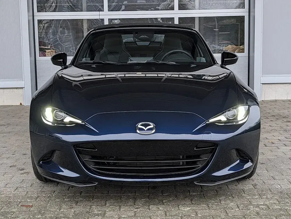 Neu Mazda MX5 Homura-Line 132 PS (97 kW) 2025 Deep crystal blue Cabrio