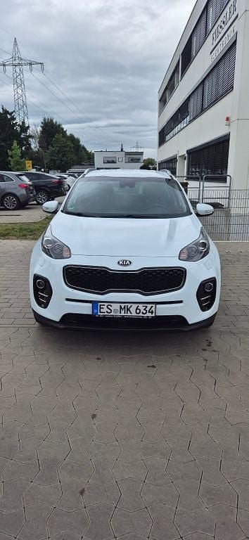 Weiß Gebraucht 2017 Kia Sportage Spirit SUV | 14.000 € (Guter Preis) - Bild 1/4
