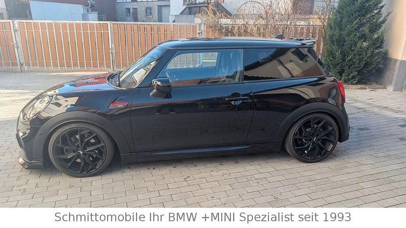 Gebraucht Mini John Cooper Works 178 PS (130 kW) 2022 Schwarz Kleinwagen
