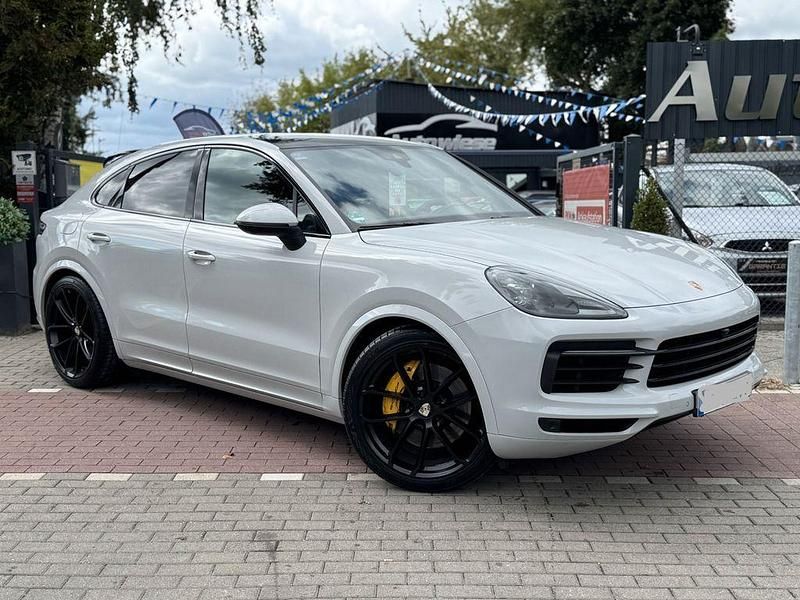 Schwarz Gebraucht 2020 Porsche Cayenne Chrono SUV | 59.990 € (Teuer) - Bild 1/4
