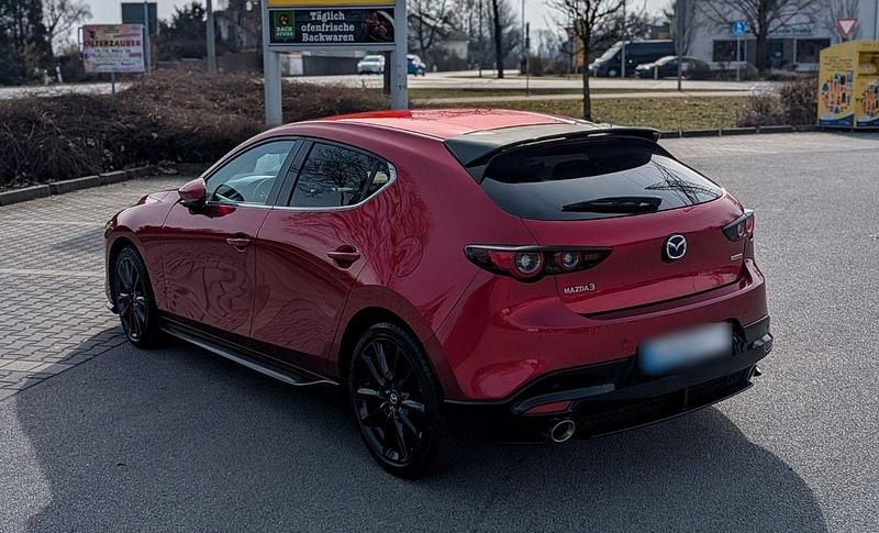 Gebraucht Mazda 3 Exclusive 186 PS (136 kW) 2023 Rot Limousine