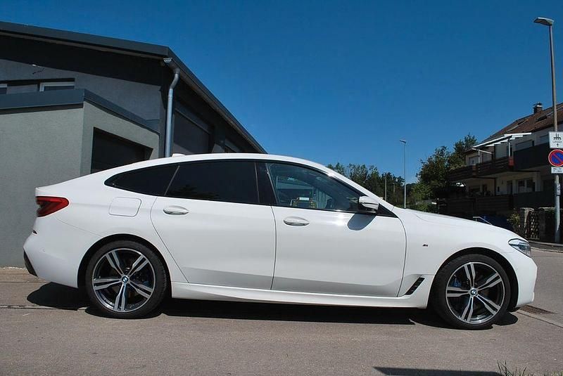 Alpinweiss iii Gebraucht 2019 BMW 630 M Sport Coupé | 27.990 € (Fairer Preis) - Bild 1/4