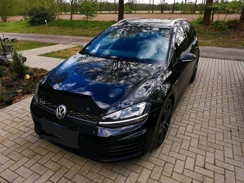 Schwarz Gebraucht 2016 VW Golf VII GTD Kombi | 9.200 € (Superpreis) - Bild 1/4