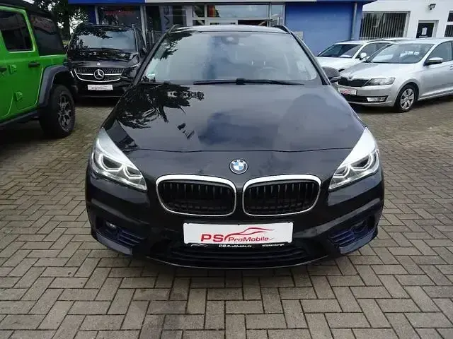 Gebraucht BMW 218 Sport Line 150 PS (110 kW) 2017 Schwarz Limousine