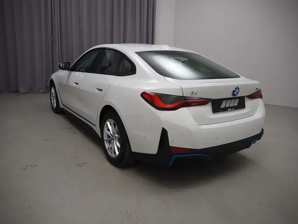 Gebraucht BMW i4 250 kW (340 PS) 2023 Weiß Limousine