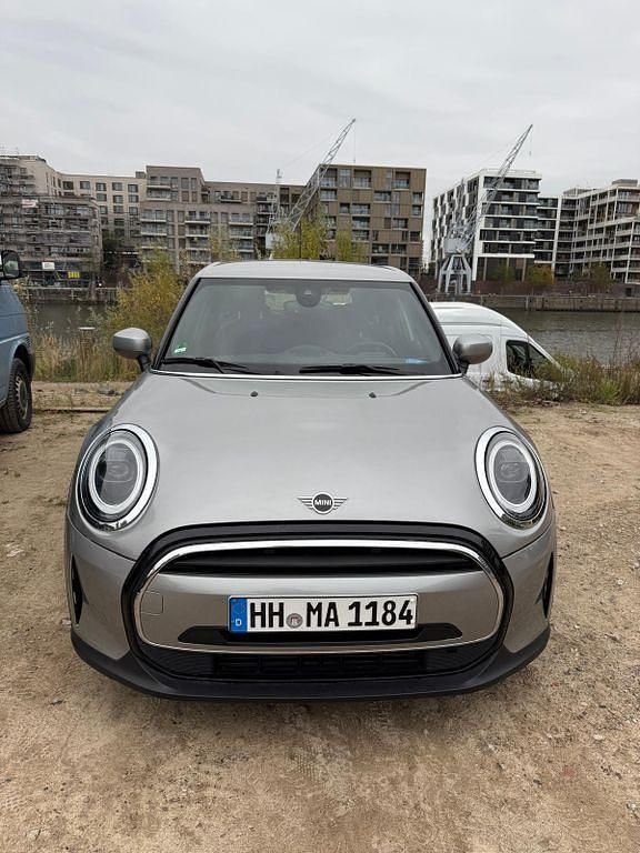 Gebraucht Mini Cooper 136 PS (100 kW) 2023 Silber Kleinwagen