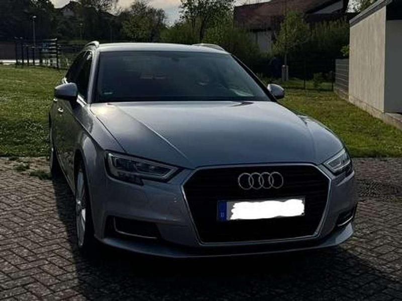 Gebraucht Audi A3 Design 116 PS (85 kW) 2019 Silber Limousine