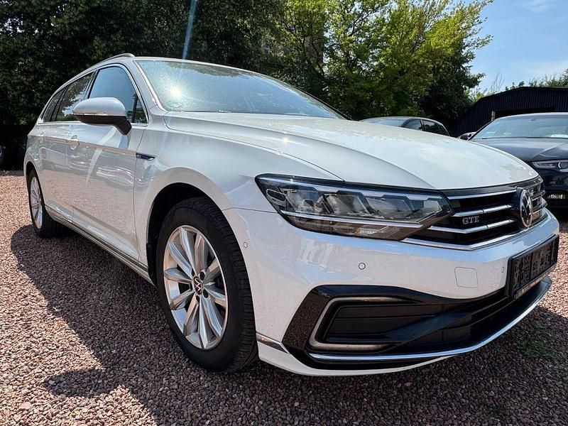 Gebraucht VW Passat GTE 156 PS (114 kW) 2021 Weiß Kombi