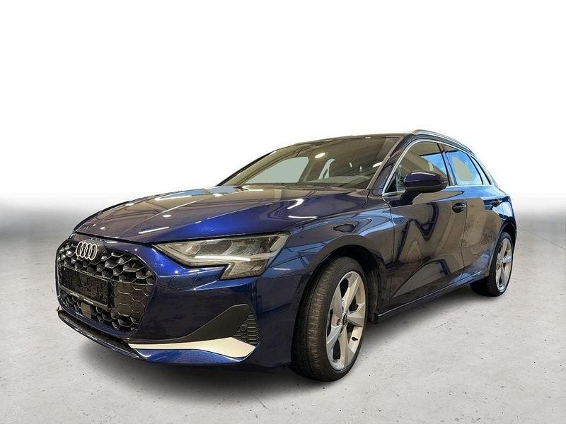 Gebraucht Audi A3 Advanced 116 PS (85 kW) 2025 Blau Limousine