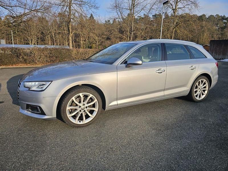 Gebraucht Audi A4 170 PS (125 kW) 2018 Silber Kombi