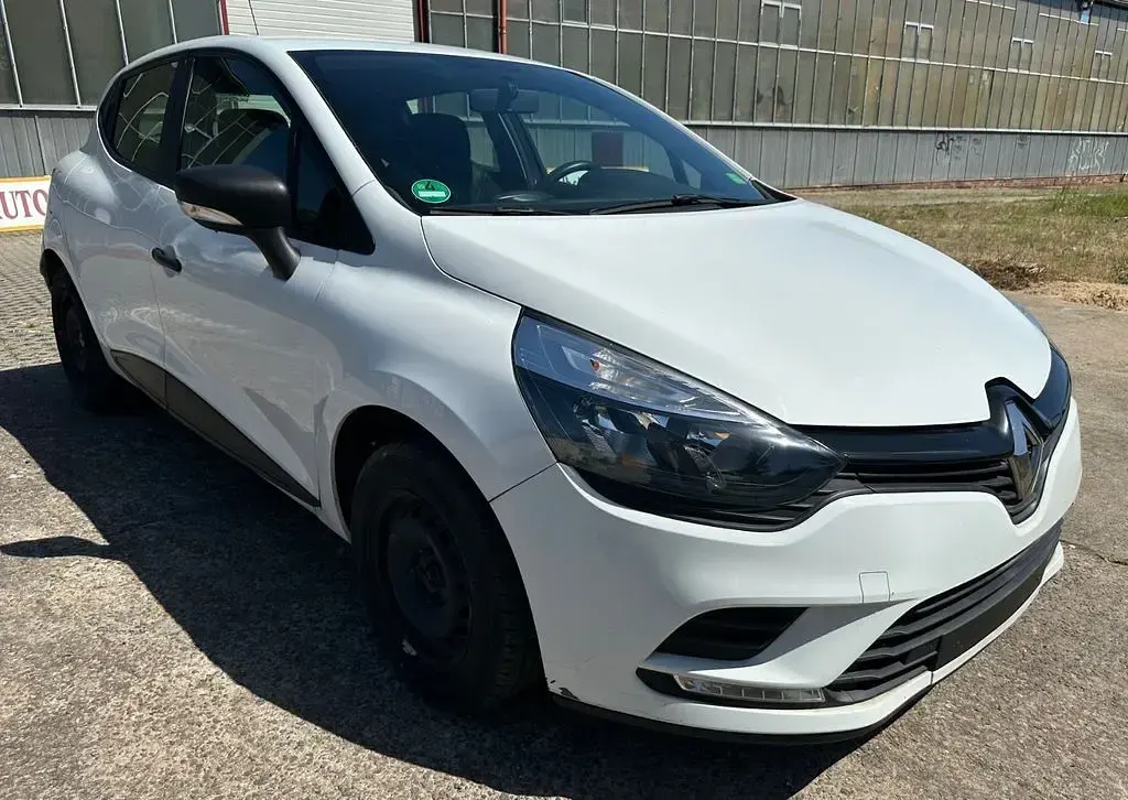 Gebraucht Renault Clio Life 76 PS (55 kW) 2019 Weiß Limousine