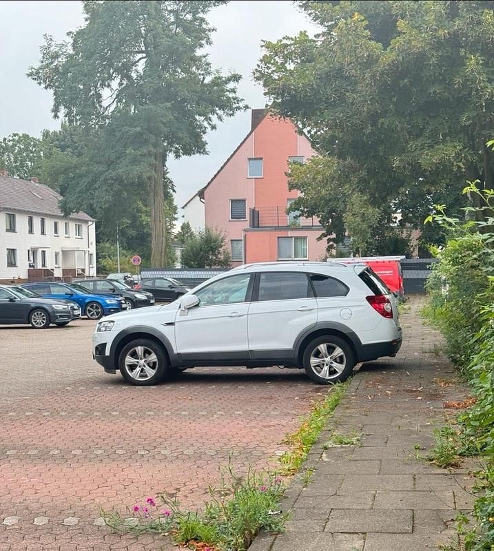 Gebraucht Chevrolet Captiva 182 PS (133 kW) 2012 Weiß SUV