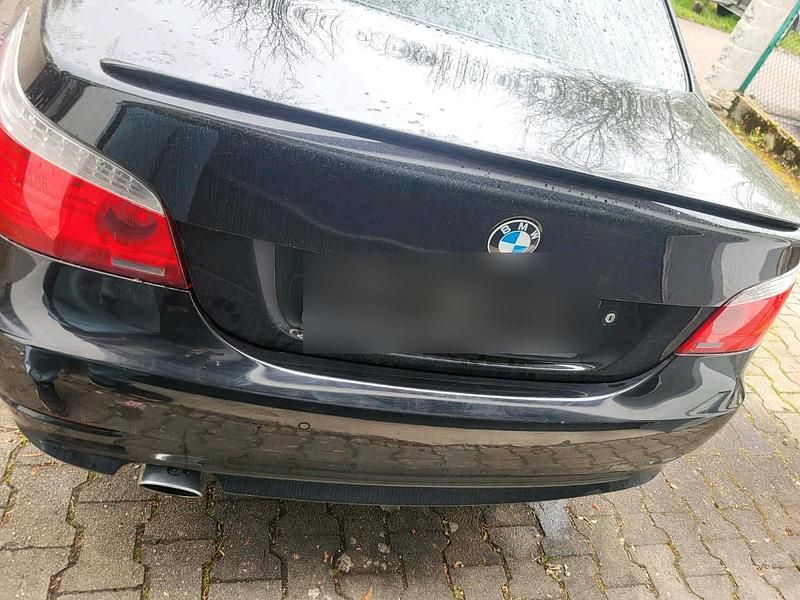Gebraucht BMW 520 177 PS (130 kW) 2008 Schwarz Limousine