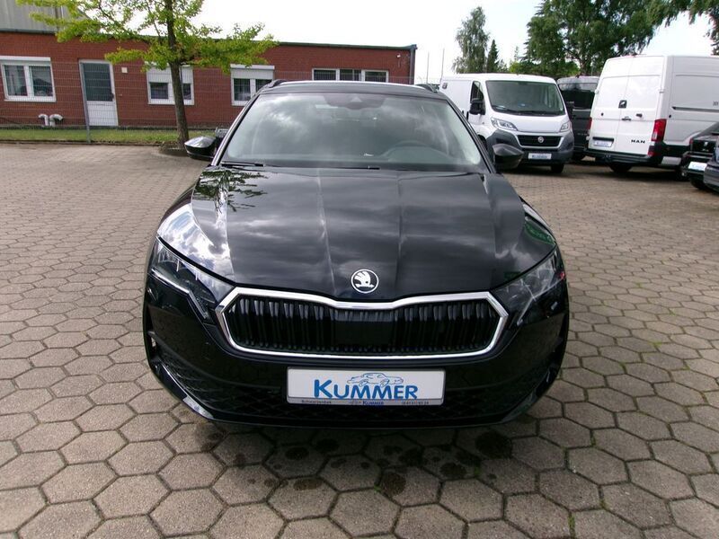 Neu Skoda Octavia Selection 150 PS (110 kW) 2025 Schwarz Kombi