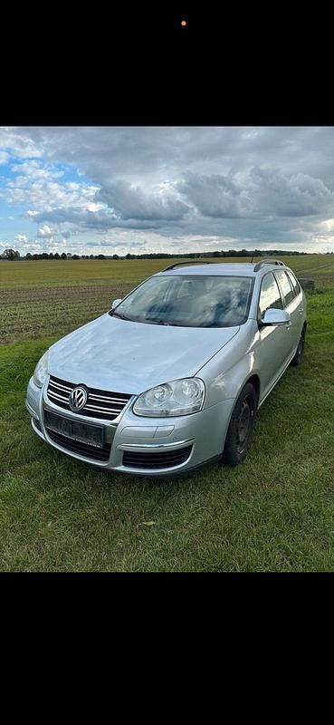 Silber Gebraucht 2009 VW Golf VI Kombi | 1.500 € (Guter Preis) - Bild 1/4
