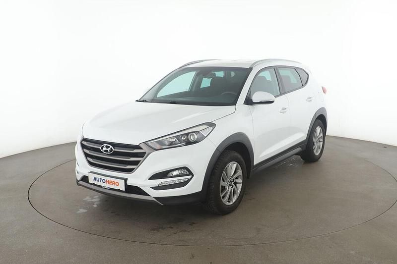 Weiß Gebraucht 2016 Hyundai Tucson Intro Edition SUV | 14.490 € (Fairer Preis) - Bild 1/3