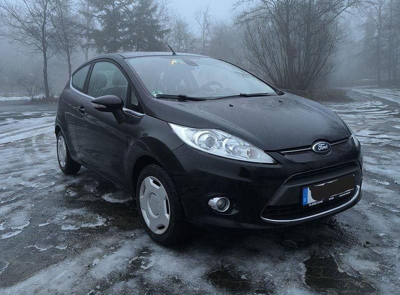 Schwarz Gebraucht 2012 Ford Fiesta Titanium Kleinwagen | 2.900 € (Guter Preis) - Bild 1/4