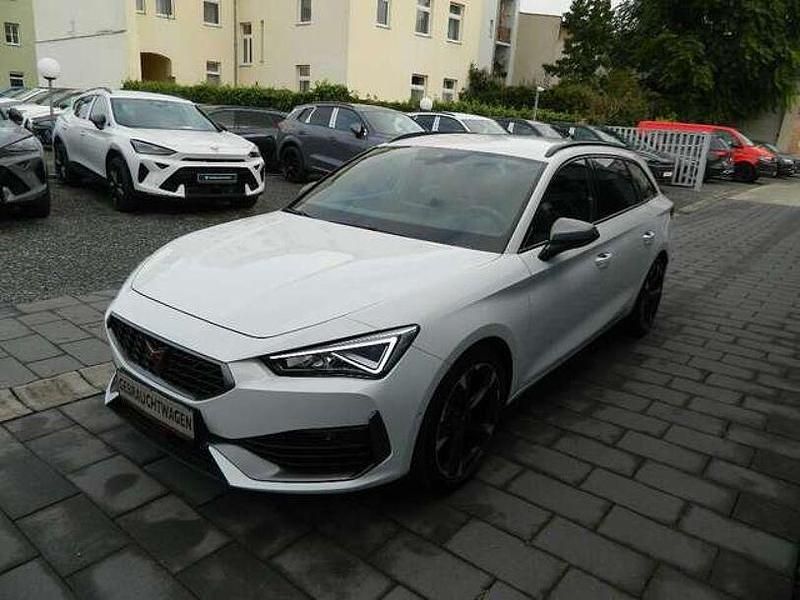 Gebraucht Cupra Leon 150 PS (110 kW) 2023 Nevada weiß Kombi