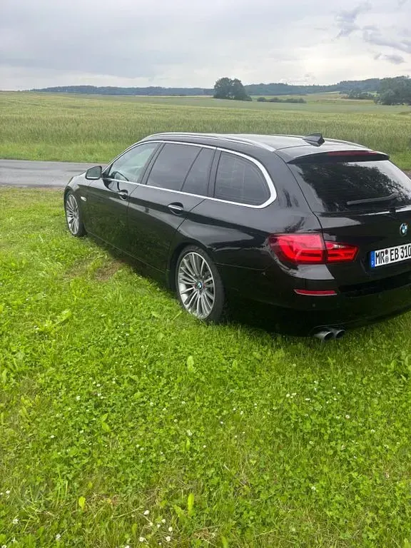 Gebraucht BMW 525 Performance 310 PS (228 kW) 2011 Schwarz Limousine