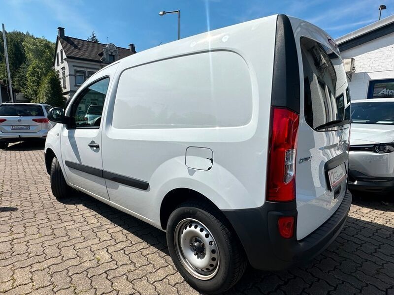 Gebraucht Mercedes Citan 109 90 PS (66 kW) 2019 Arktikweiss Van / Kleinbus