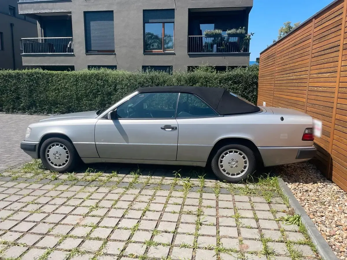 Gebraucht Mercedes E320 220 PS (161 kW) 1993 Silber Cabrio